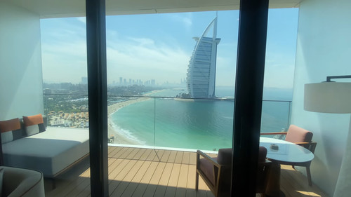 NEW Luxury Jumeirah Marsa Al Arab 4K Hotel Tour (Dubai) Restaurant Prices Included (10).jpg