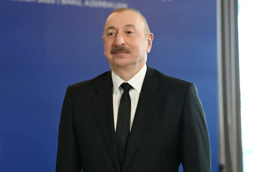 GmOZUKga8AAoJIv.jpg