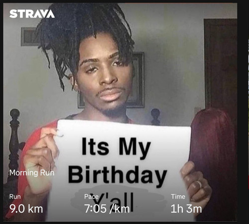 GmNttT7a8AAUR5g.jpg