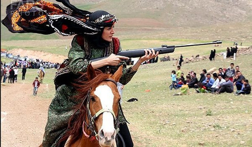 GmPz5KIbYAAWes .jpg