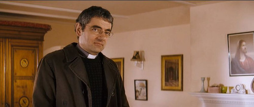 De.Bico.Calado.(2005).[Keeping.Mum].1080p.Bluray.H265.Vcn.Bi Áudio.mkv snapshot 00.16.37.788 850x361.jpg