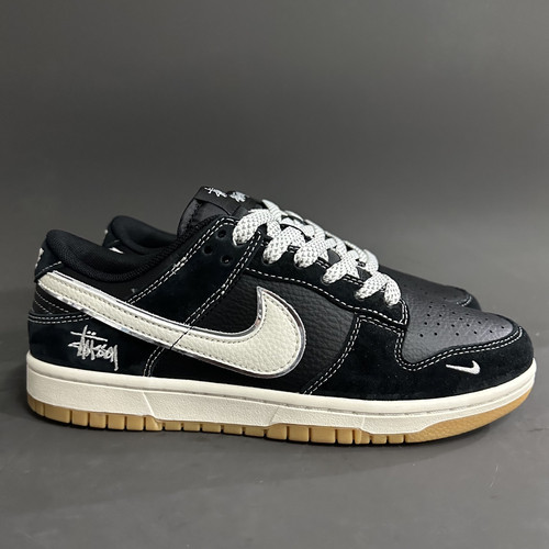 Nike Dunk Low x Stussy black XX3168 115.jpg