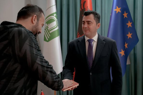 484953657 1196934991803950 6411172331338954210 n.jpg?stp=dst jpg p526x395 tt6& nc cat=106&ccb=1 7& n.jpg