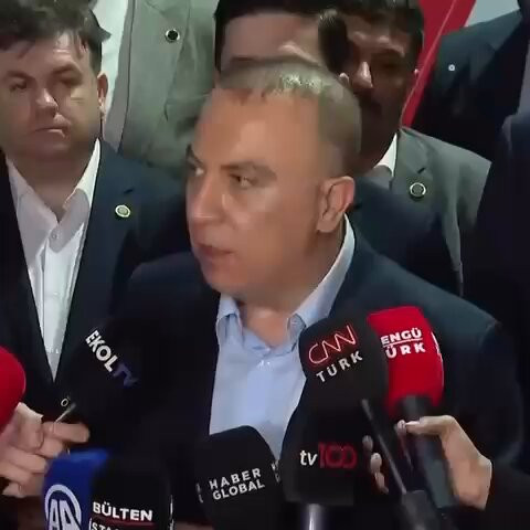 IlL Y FEmBQFLypf.jpg