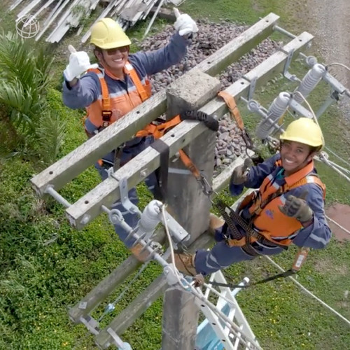 GmM2ceXXgAEcOw .jpg