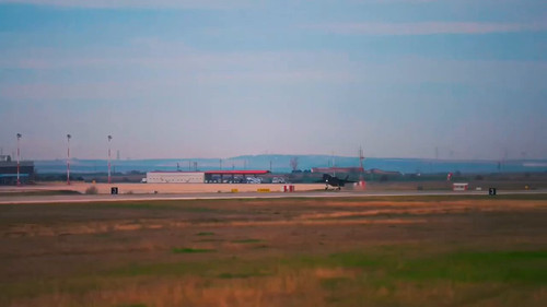 AaFW8KtiTy07U2d7.jpg
