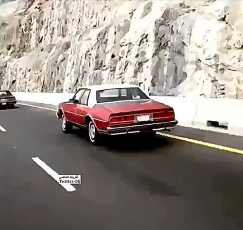 1BFujSHovo5KA50V.jpg