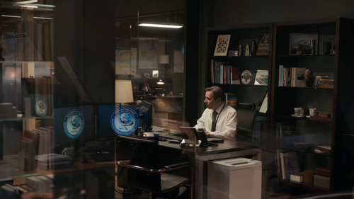 The.Bureau.S05E01.Epizoda.1.1080p.SKST.WEB DL.CZ FR.DD+5.1.H.264 TreZzoR.mkv snapshot 12.41 [2025.03.jpg