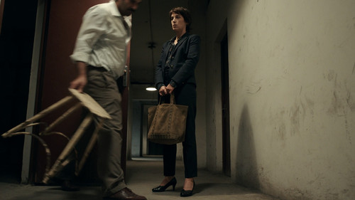 The.Bureau.S05E01.Epizoda.1.1080p.SKST.WEB DL.CZ FR.DD+5.1.H.264 TreZzoR.mkv snapshot 27.26 [2025.03.jpg