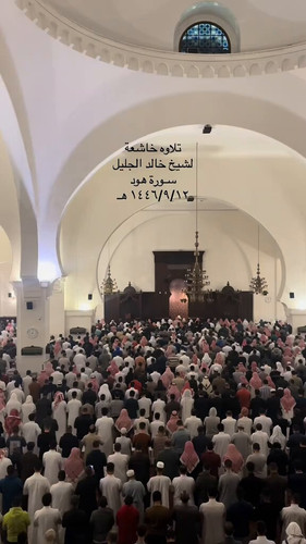 MUyTx coh8cA7pTo.jpg