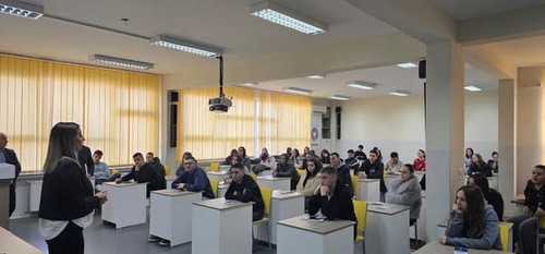 484847747 1051922046966853 8132166472138446538 n.jpg?stp=cp6 dst jpg s600x600 tt6& nc cat=100&ccb=1 .jpg