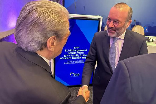 484467683 1373398477474584 8257131079317693774 n.jpg?stp=dst jpg p526x395 tt6& nc cat=107&ccb=1 7& n.jpg