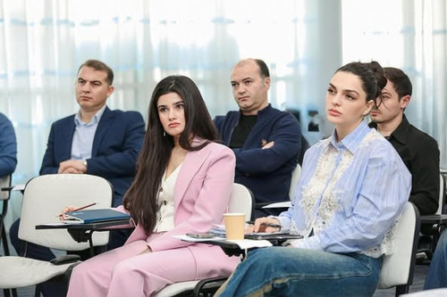 485010601 18382584004113074 8373070800102955472 n.jpg?stp=dst jpg p526x395 tt6& nc cat=101&ccb=1 7& .jpg