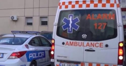 14664208491337991603?url=https%3A%2F%2Fshqiptarja.com%2Fuploads%2F780x440%2F1742054073 ambulance.JPG.jpg