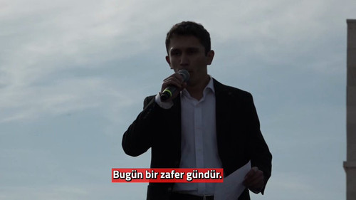 oFmgxj80MqiKJRDB.jpg