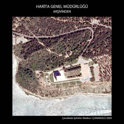 GmPcuwbbkAAjREl.jpg