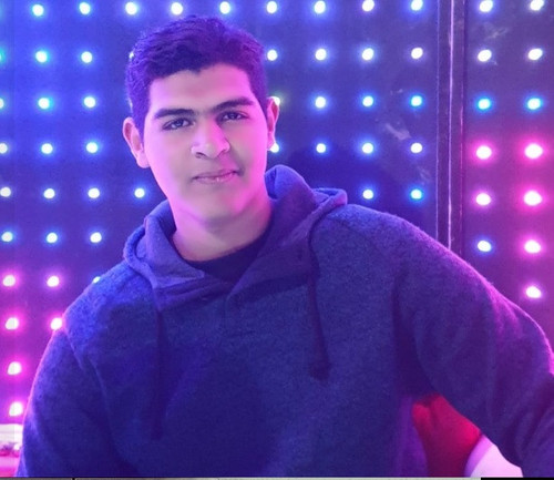 كريم صلاح عباس وحش خنقات وضربنى كمان.jpg