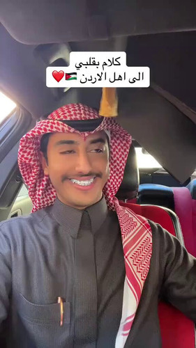 H3b42vP2XrYl7FAd.jpg