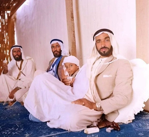 GmOfgeka8AALF x.jpg