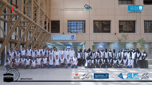 GmR1pcNa8AACtbj.jpg
