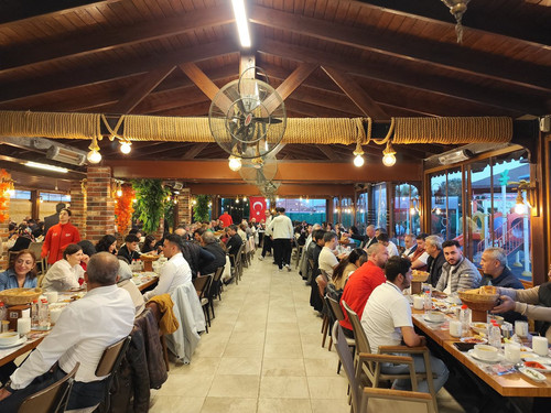 GmQyUhIXQAA5WTH.jpg