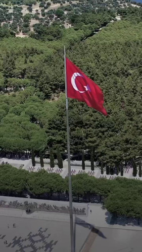 Phblun5Hkzk5MKBl.jpg