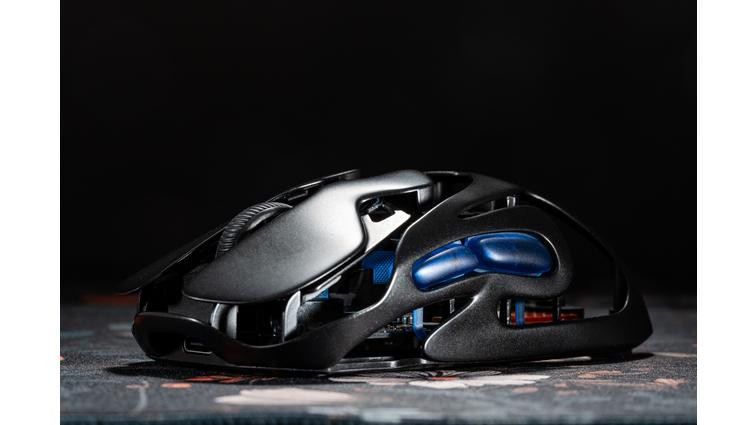 None It’s like an Ariel Atom, but a mouse.