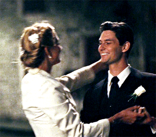 tumblr 8006b36eb8e711d1865e6dbf241abe48 cdb7eaa3 540.gif