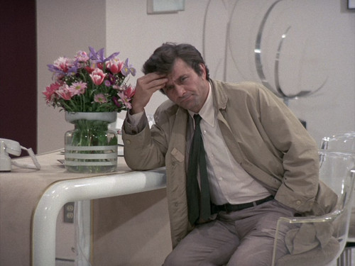Columbo.S03E01.Lovely.But.Lethal.1080p.BluRay.2xCZ EN.AC3.x265.HEVC My.mkv snapshot 01.01.31 [2025.0.jpg