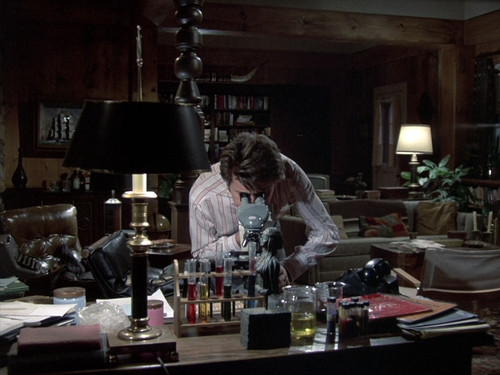 Columbo.S03E01.Lovely.But.Lethal.1080p.BluRay.2xCZ EN.AC3.x265.HEVC My.mkv snapshot 00.10.57 [2025.0.jpg
