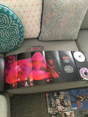 17EF5053 C6AF 49DE A8CE 355782618859