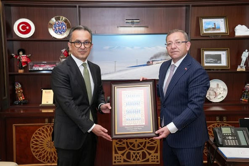 484325244 1090504483112372 1512689780889386968 n.jpg?stp=dst jpg p526x395 tt6& nc cat=111&ccb=1 7& n.jpg