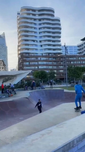 fyTAMloNEd HKbRF.jpg