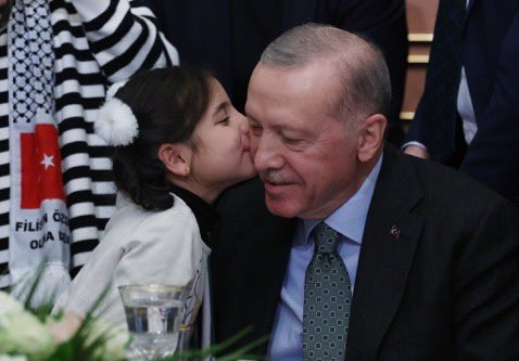 GlyZG96W4AAwlzK.1