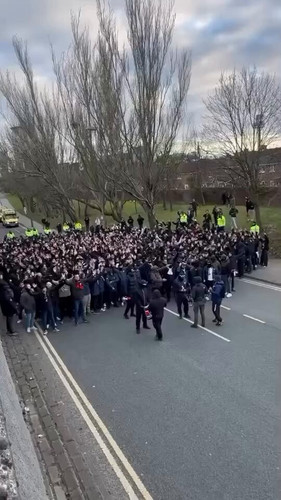 sS0Vnxb3xdyOMB c.jpg