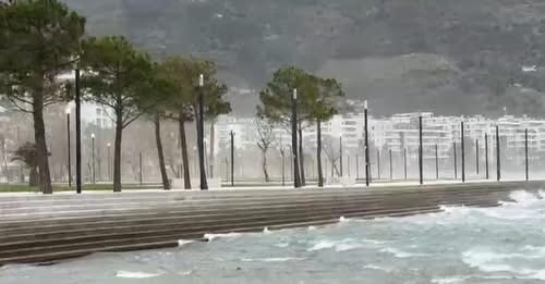 15147393456708650893?url=https%3A%2F%2Fshqiptarja.com%2Fuploads%2F780x440%2F1741676172 vlore.png%3Fv.jpg