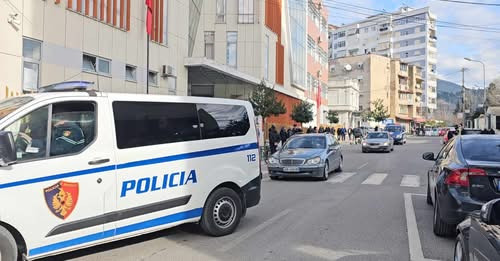 10430830042736374577?url=https%3A%2F%2Fgazetashqiptare.al%2Fwp content%2Fuploads%2F2025%2F03%2Fpolic.jpg