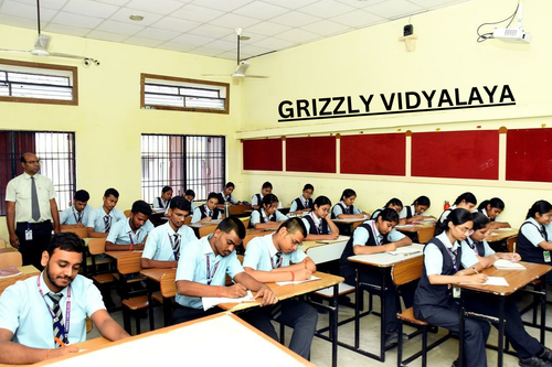 Day School at Grizzly Vidyalaya: A Perfect Blend of Academics and Extracurriculars.png