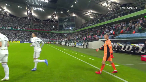 sGh mFcDR l K7qJ.jpg