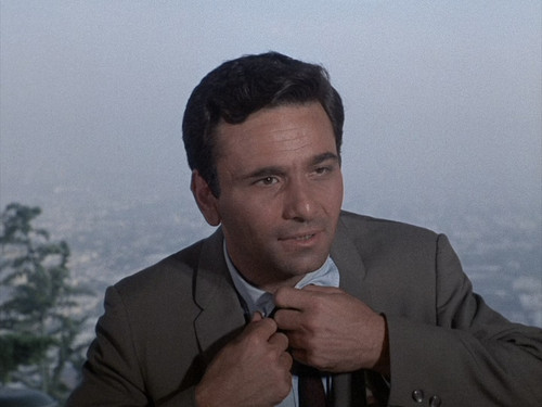 Columbo.S01E01.Prescription.Murder.1080p.BluRay.CZ EN.AC3.x265.HEVC My.mkv snapshot 01.34.36 [2025.0