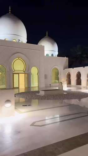 iQ44TtuUxVKo SHE.jpg