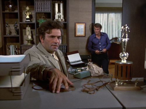 Columbo.S04E01.An.Exercise.in.Fatality.1080p.BluRay.CZ EN.AC3.x265.HEVC My.mkv snapshot 01.30.18 [20.jpg