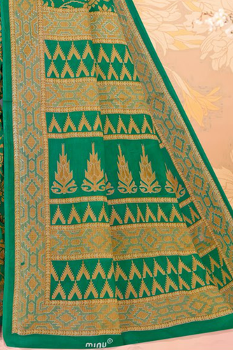 URTA PANKHI Deep Sea Green Pallu View.png