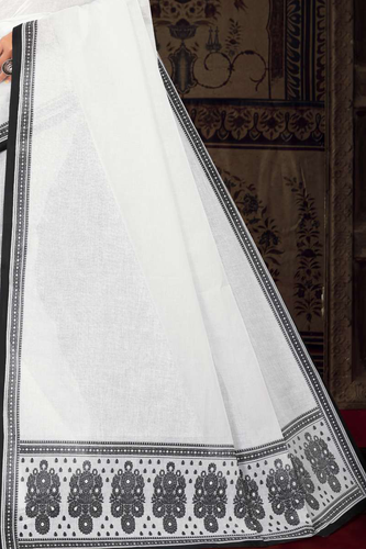 Sweta vol 2 Black Squeeze Pallu View.png