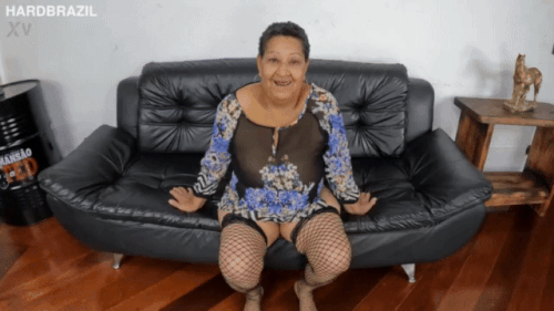 mmezgif 69d8a46e87df65.gif
