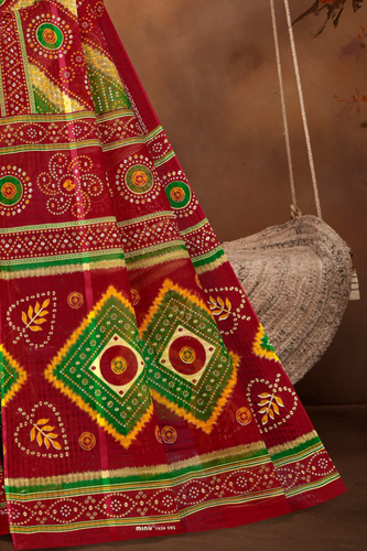 Subhghari Aesthetic Maroon Pallu View.png