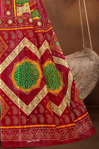 Subhghari Maroon Pallu View.png
