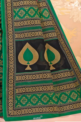 URTA PANKHI Bottel Green Pallu View.png