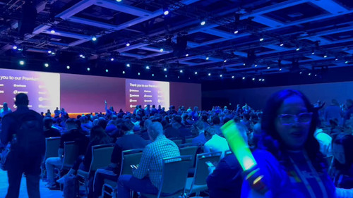 Jx7bp 71herGUyDa.jpg