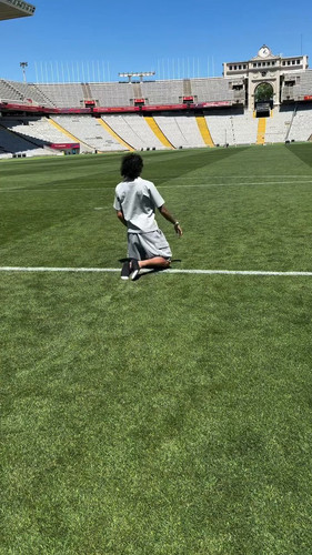 oVFFxaCv8EDZ 0TE.jpg